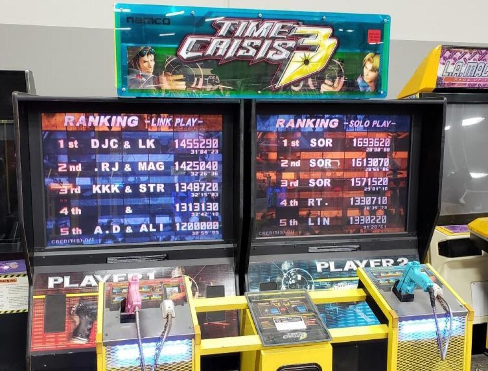 TIME CRISIS 3 TWIN DX 50 SHOOTER ARCADE GAME