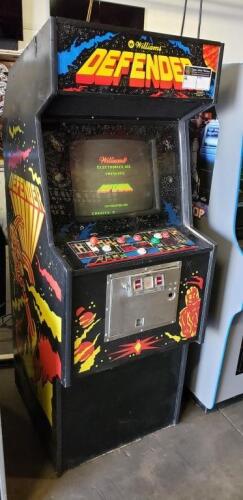 DEFENDER CLASSIC WILLIAMS UPRIGHT ARCADE GAME