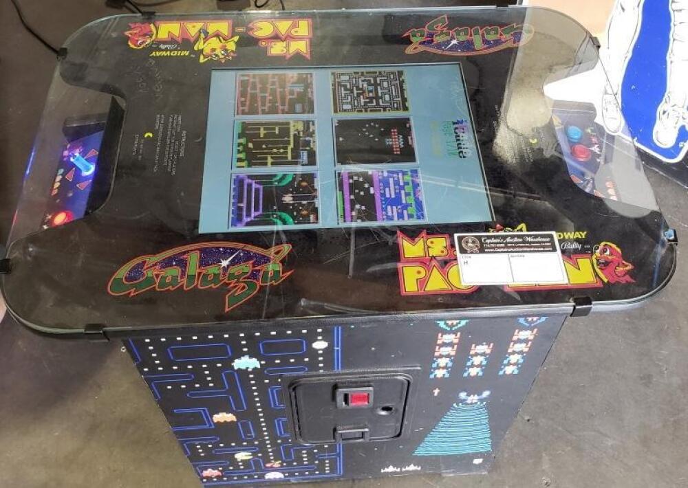 60 IN 1 MULTICADE COCKTAIL TABLE LCD MONITOR