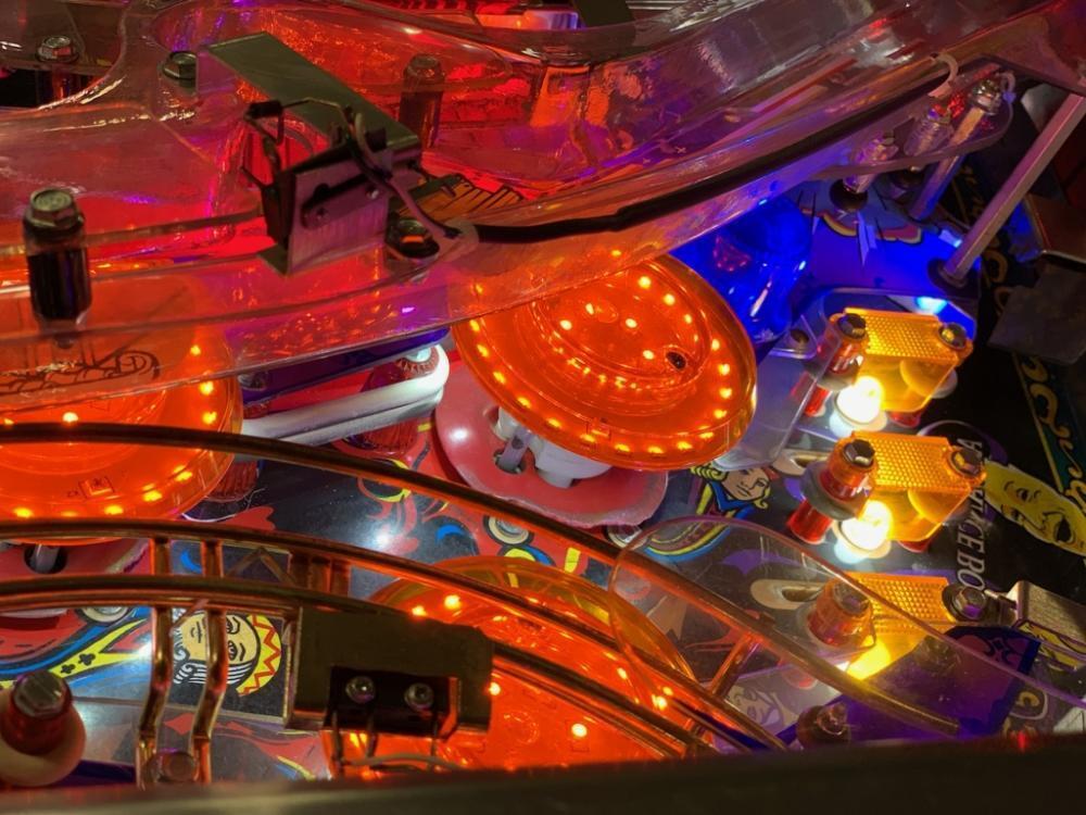 THEATER OF MAGIC PINBALL MACHINE BALLY 1995