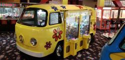 VW BUS CUSTOM PRIZE PLUSH MACHINE KIOSK