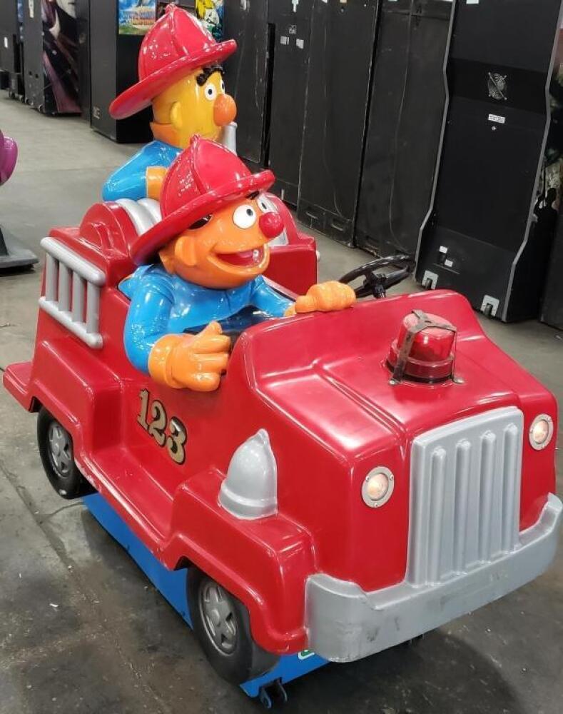 KIDDIE RIDE BERT & ERNIE FIRE TRUCK SESAME STREET