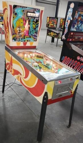 ABRA CA DABRA PINBALL MACHINE GOTTLIEB 1975