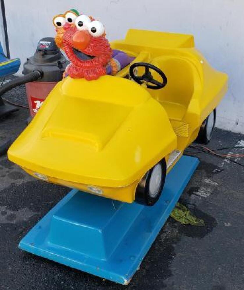 KIDDIE RIDE SESAME STREET MONSTER CAR