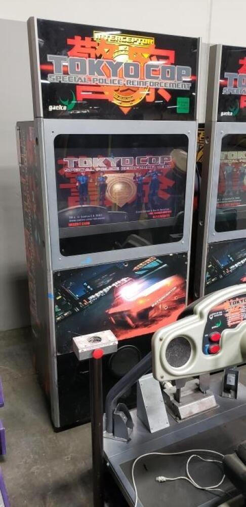 TOKYO COP DLX MOTION ARCADE GAME W/ LCD MONITOR