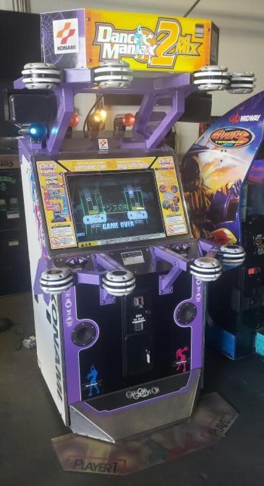DANCE MANIAX 2ND MIX MUSIC DANCE ARCADE GAME