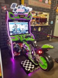 MOTO GP GREEN SIDE MOTORCYCLE RACING ARCADE GAME