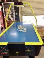 DYNAMO HOT FLASH AIR HOCKEY TABLE With OVERHEAD SCORING - 5