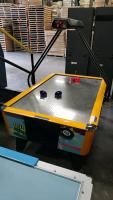 AIR HOCKEY TABLE FAST TRACK WITH OVERHEAD SCORING - 6