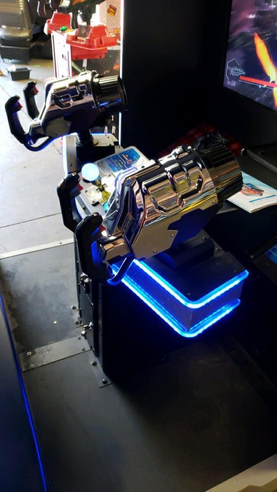 TRANSFORMERS SHADOW RISING DELUXE SHOOTER ARCADE