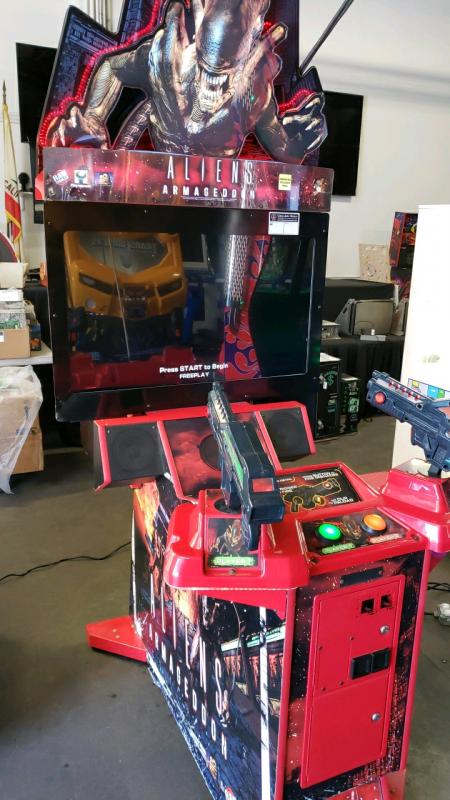 ALIENS ARMAGEDDON 42" LCD FIXED GUN ARCADE GAME