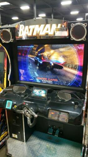BATMAN DX 42 LCD ACTION RACING ARCADE GAME RAW THRILLS