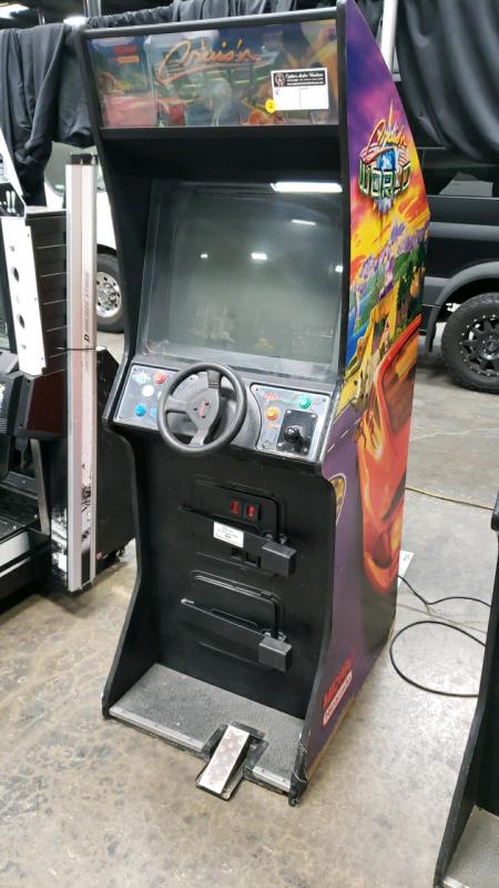 CRUISIN WORLD UPRIGHT DRIVER ARCADE GAME CAPCOM #2