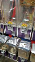 NORTHWESTERN 9 HEAD BULK CAPSULE CANDY VENDING RACK - 3