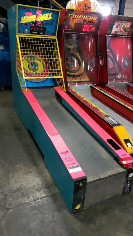 SKEEBALL X-TREME ALLEY ROLLER REDEMPTION GAME