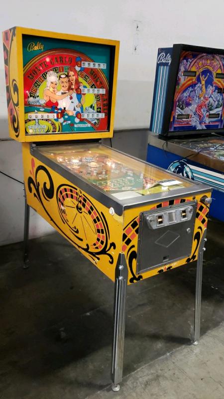 MONTE CARLO CLASSIC BALLY PINBALL MACHINE