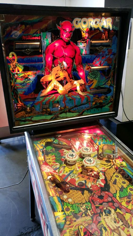 CLASSIC PINBALL MACHINE WILLIAMS 1979