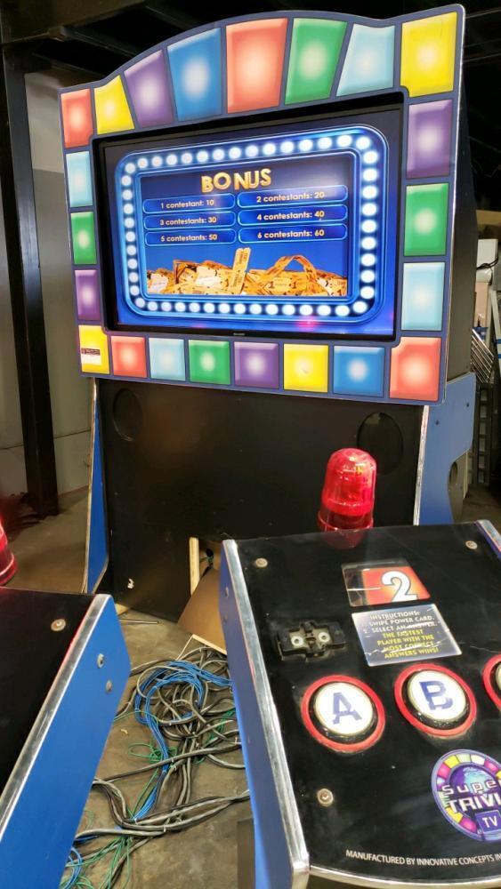 SUPER TRIVIA 6 PLAYER DELUXE ARCADE GAME ICE DAVE & BUSTERS