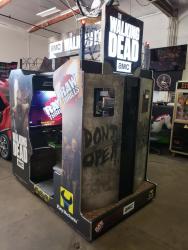 THE WALKING DEAD DX RAW THRILLS ARCADE BRAND NEW!!