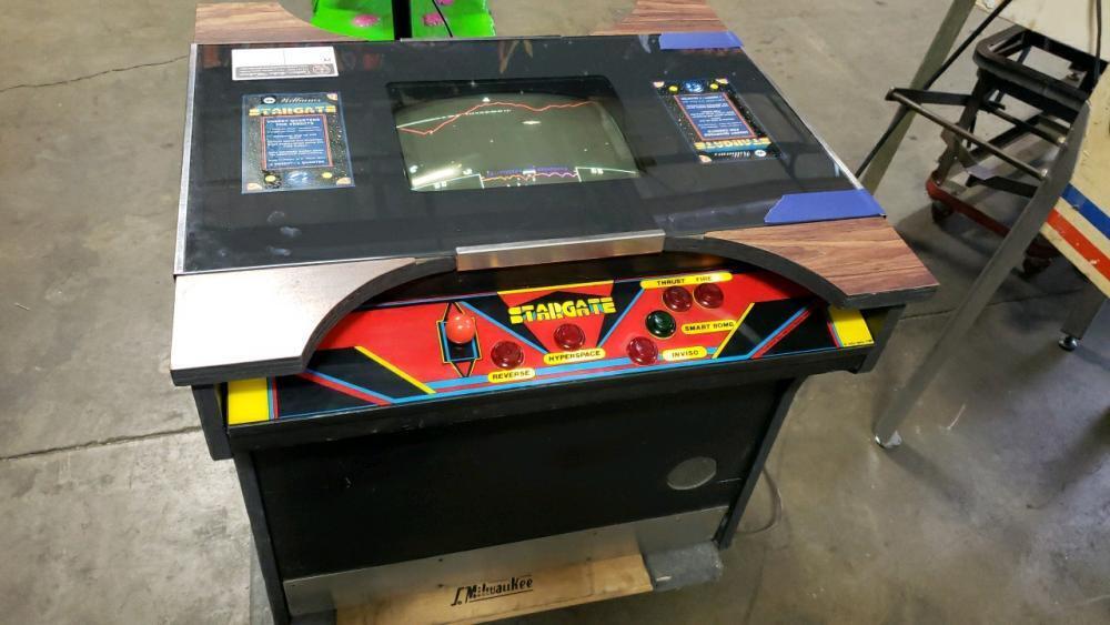 STARGATE DEFENDER COCKTAIL TABLE ARCADE GAME WILLIAMS