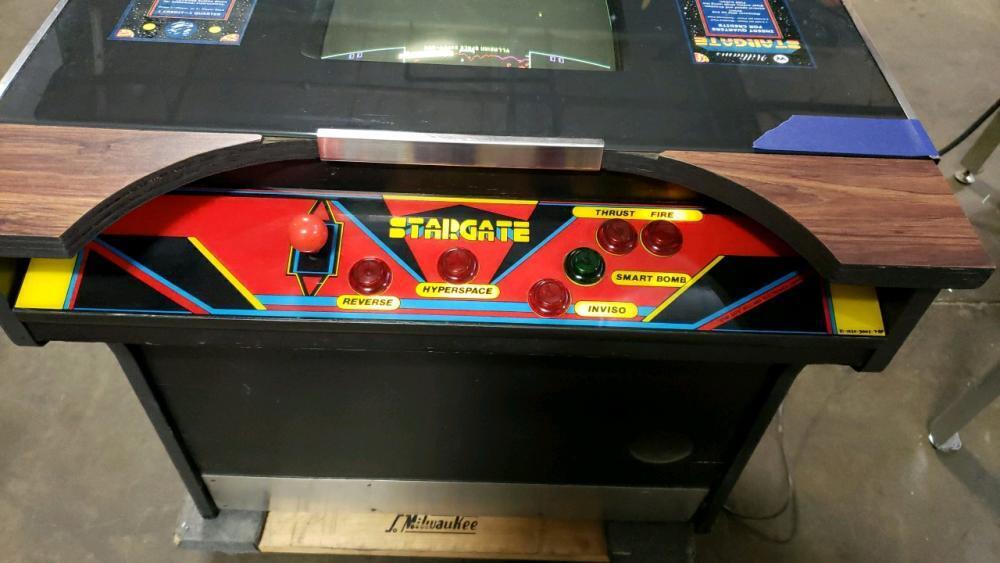 STARGATE DEFENDER COCKTAIL TABLE ARCADE GAME WILLIAMS