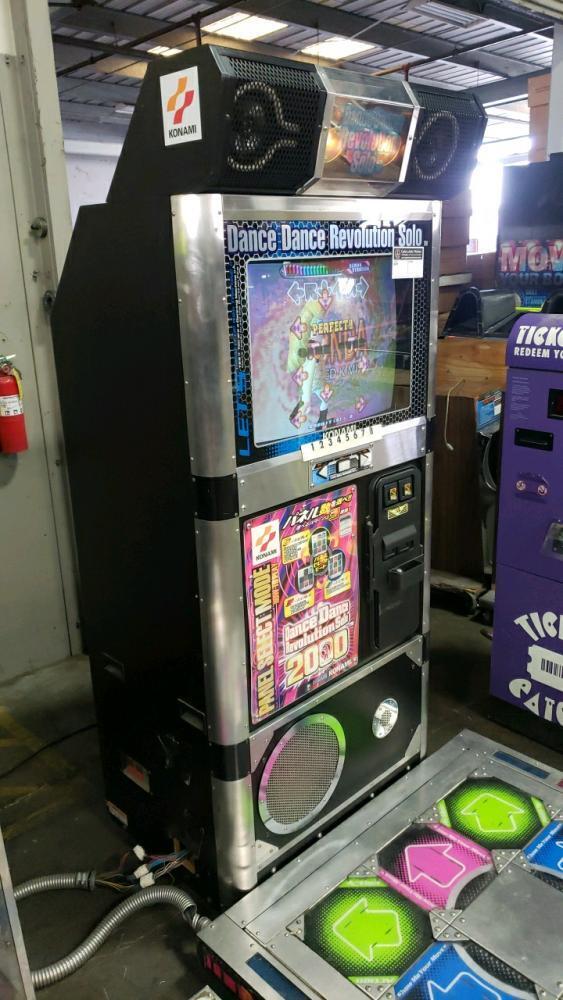DDR SOLO 4TH MIX PLUS 1 PLAYER DANCE ARCADE GAME KONAMI