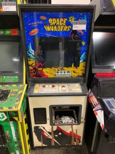 SPACE INVADERS CLASSIC ARCADE GAME PROJECT