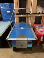 AIR HOCKEY TABLE DYNAMO JR DH-100 COIN OP TABLE