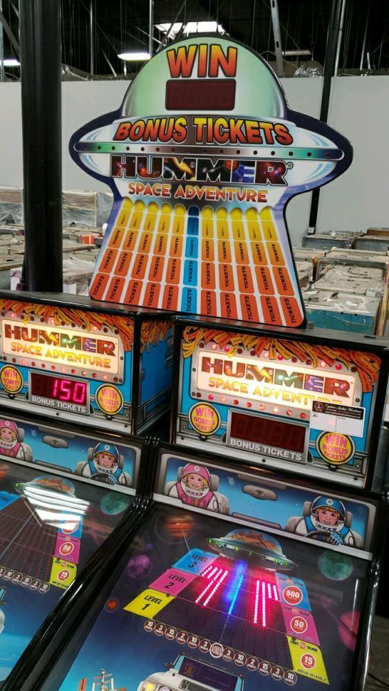 HUMMER SPACE ADVENTURE DUAL TICKET REDEMPTION GAME W/ BONUS SIGN