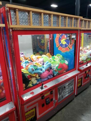 60 FIRE ENGINE RED PLUSH CLAW CRANE MACHINE #5