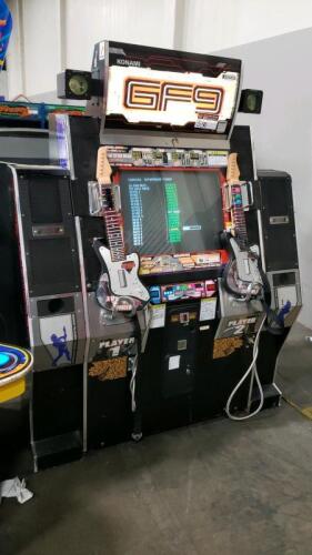 GUITAR FREAKS 11TH MIX MUSIC RYTHYM ARCADE GAME KONAMI BEMANI