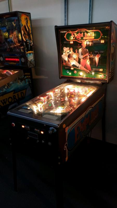 Eight Ball Champ Pinball Machine Bally Midway SS