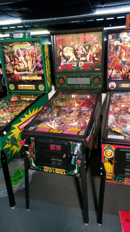 Guns N' Roses Pinball Machine Data East SS