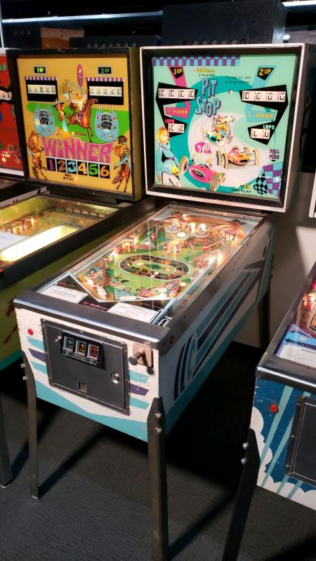 Pit Stop Pinball Machine Williams EM