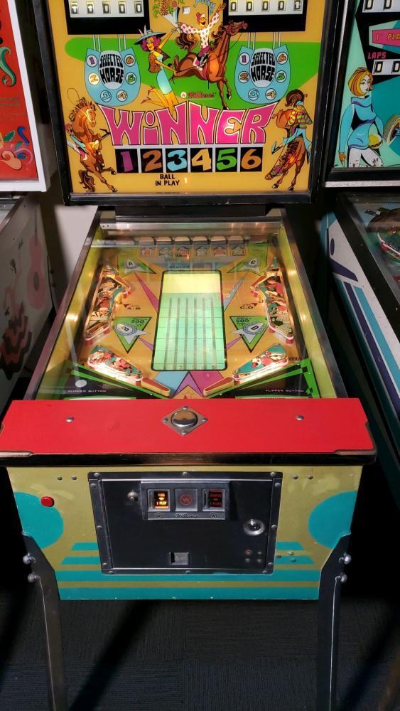 Winner Pinball Machine Williams EM