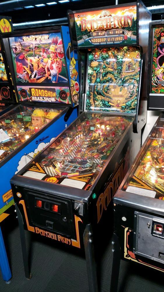 Banzai Run Pinball Machine Williams SS