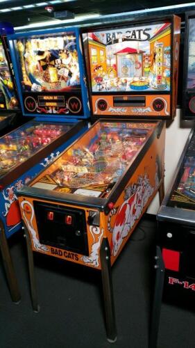 Bad Cats Pinball Machine Williams SS