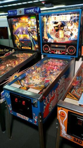 Jokerz! Pinball Machine Williams SS