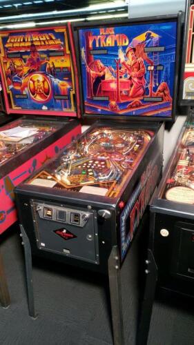 Black Pyramid Pinball Machine Bally Midway SS