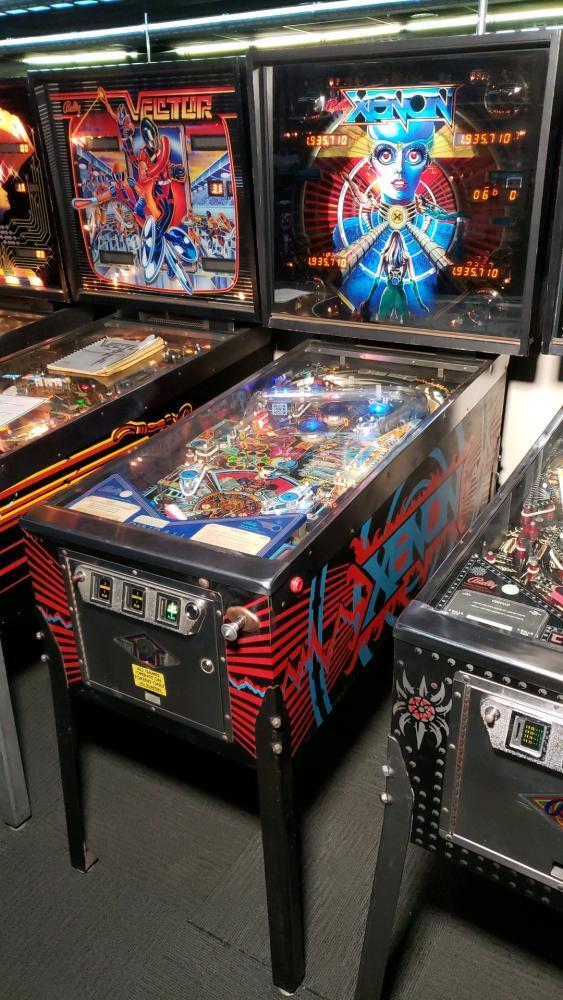 Xenon Pinball Machine Bally SS