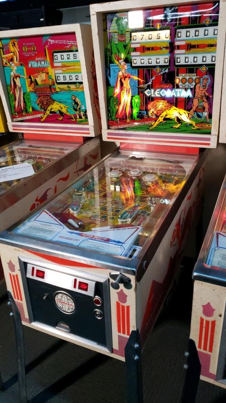 Cleopatra Pinball Machine Gottlieb EM - 6