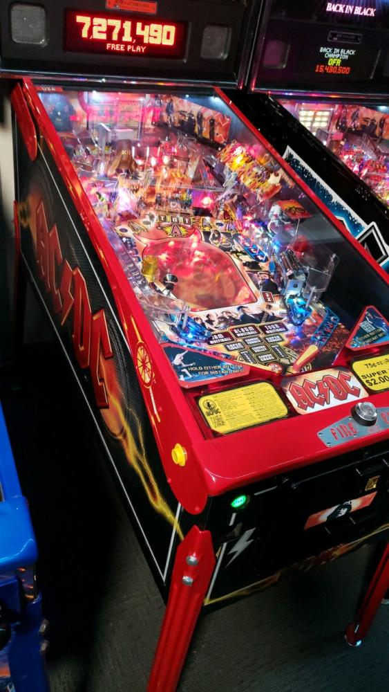 Let´s Rock - Vem ai Hard Rock Pinball