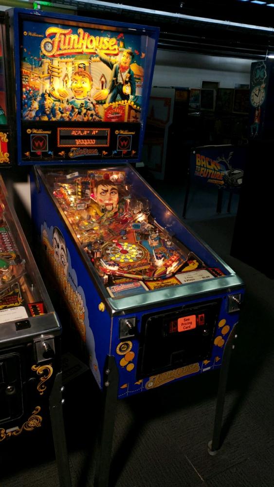 Funhouse Pinball Machine Williams SS