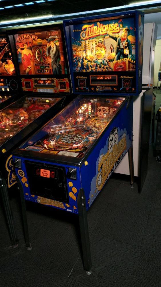 Funhouse Pinball Machine Williams SS - 2