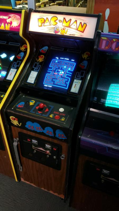 Pac-man Dedicated Mini Cabaret Arcade Game