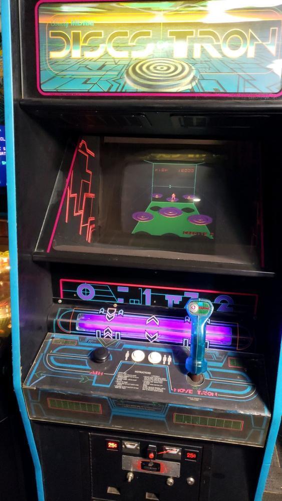Disc of Tron Upright Classic Bally Arcade Game