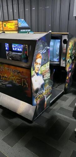 Star Trek Voyager Sitdown Arcade Game