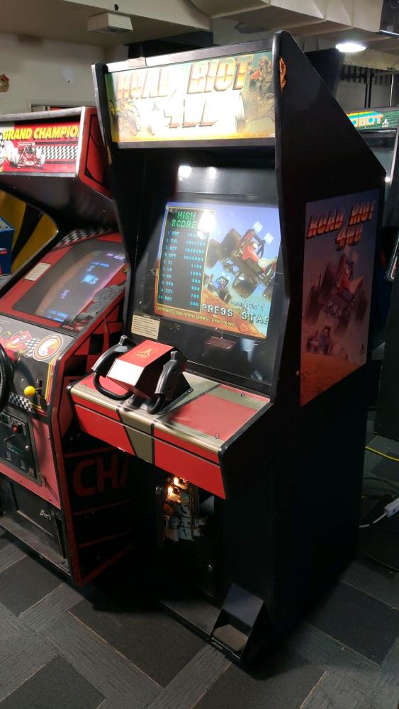 Road Riot 4wd Arcade Game - 2