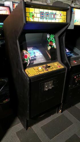 Brix Arcade Game
