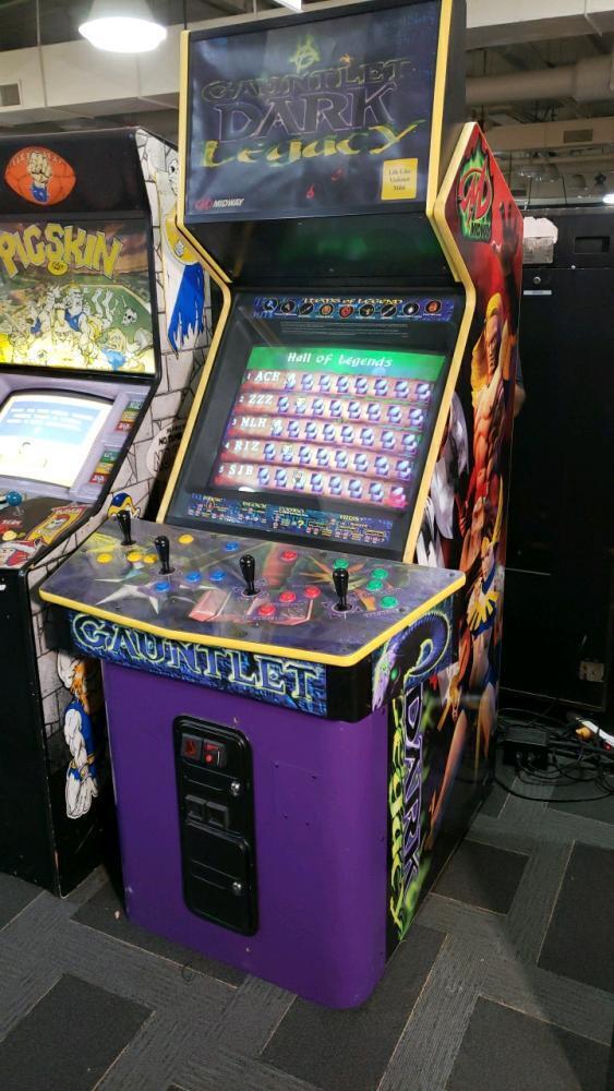 Gauntlet Dark Legacy Arcade Game